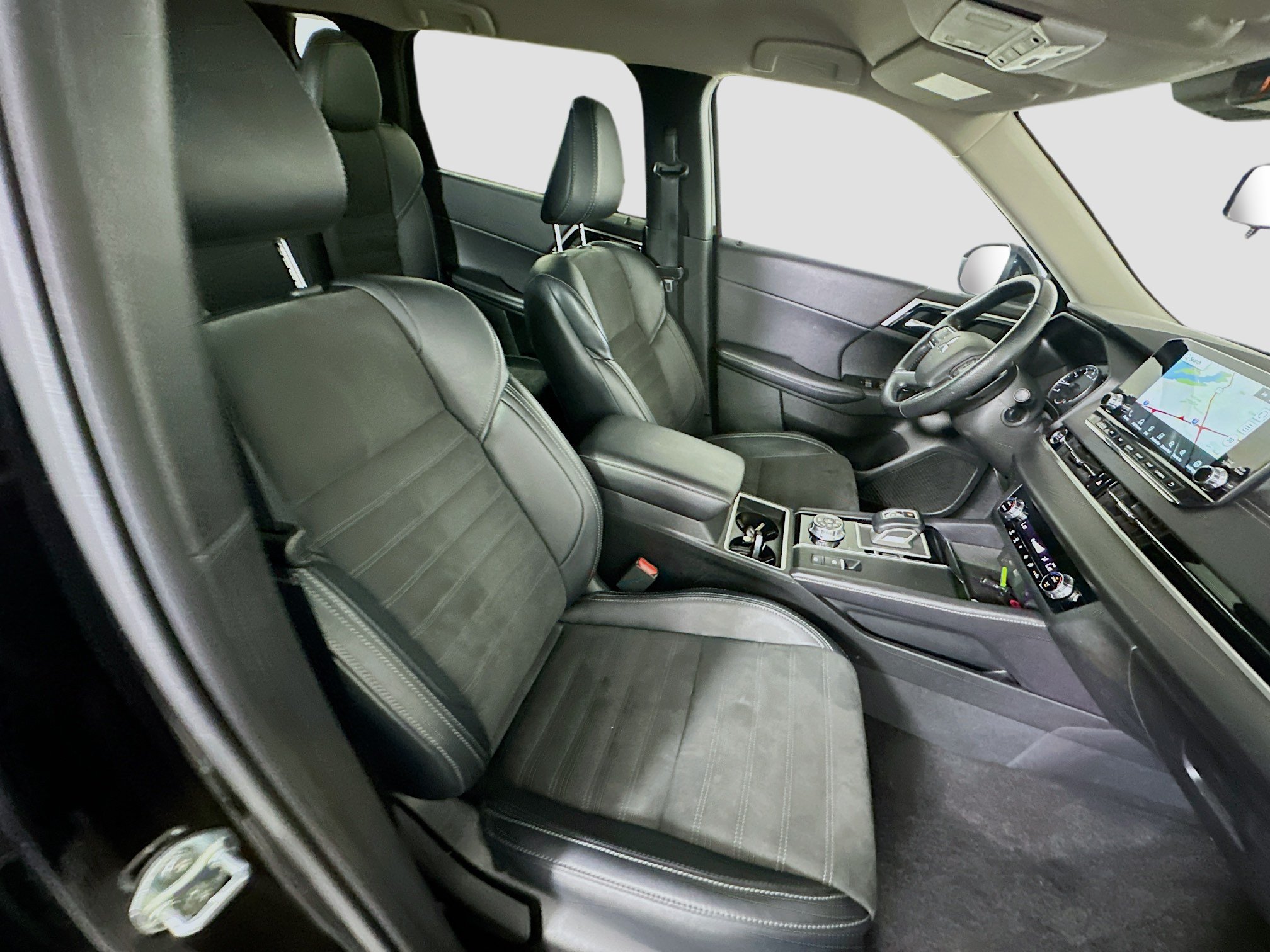 Used 2024 Mitsubishi Outlander SE AWD/4WD image 31