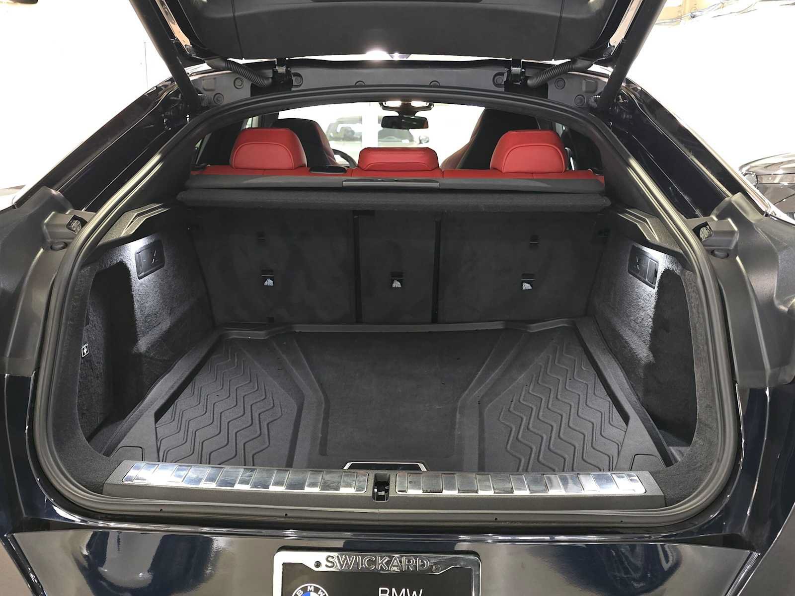 Used 2025 BMW X6 M Competition w/ Executive Package AWD/4WD image 14