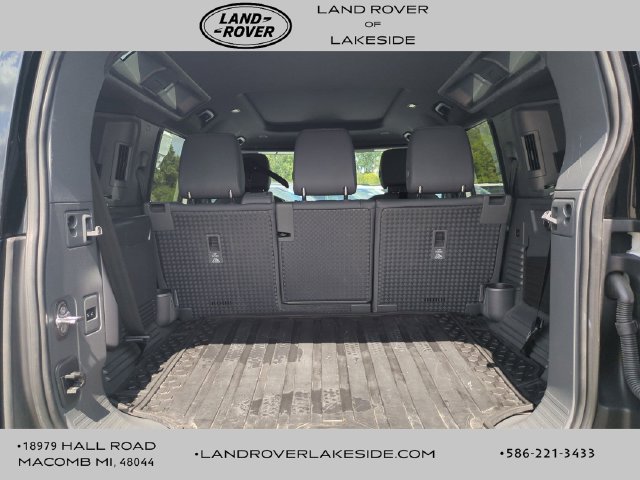 Used 2023 Land Rover Defender 110 X-Dynamic SE AWD/4WD image 16