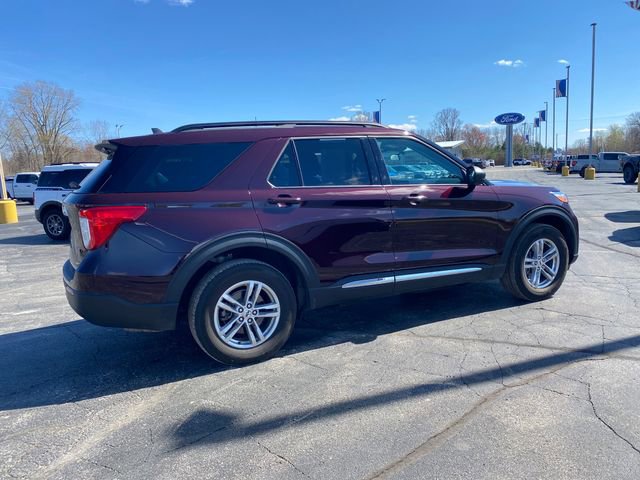 Used 2022 Ford Explorer XLT image 11