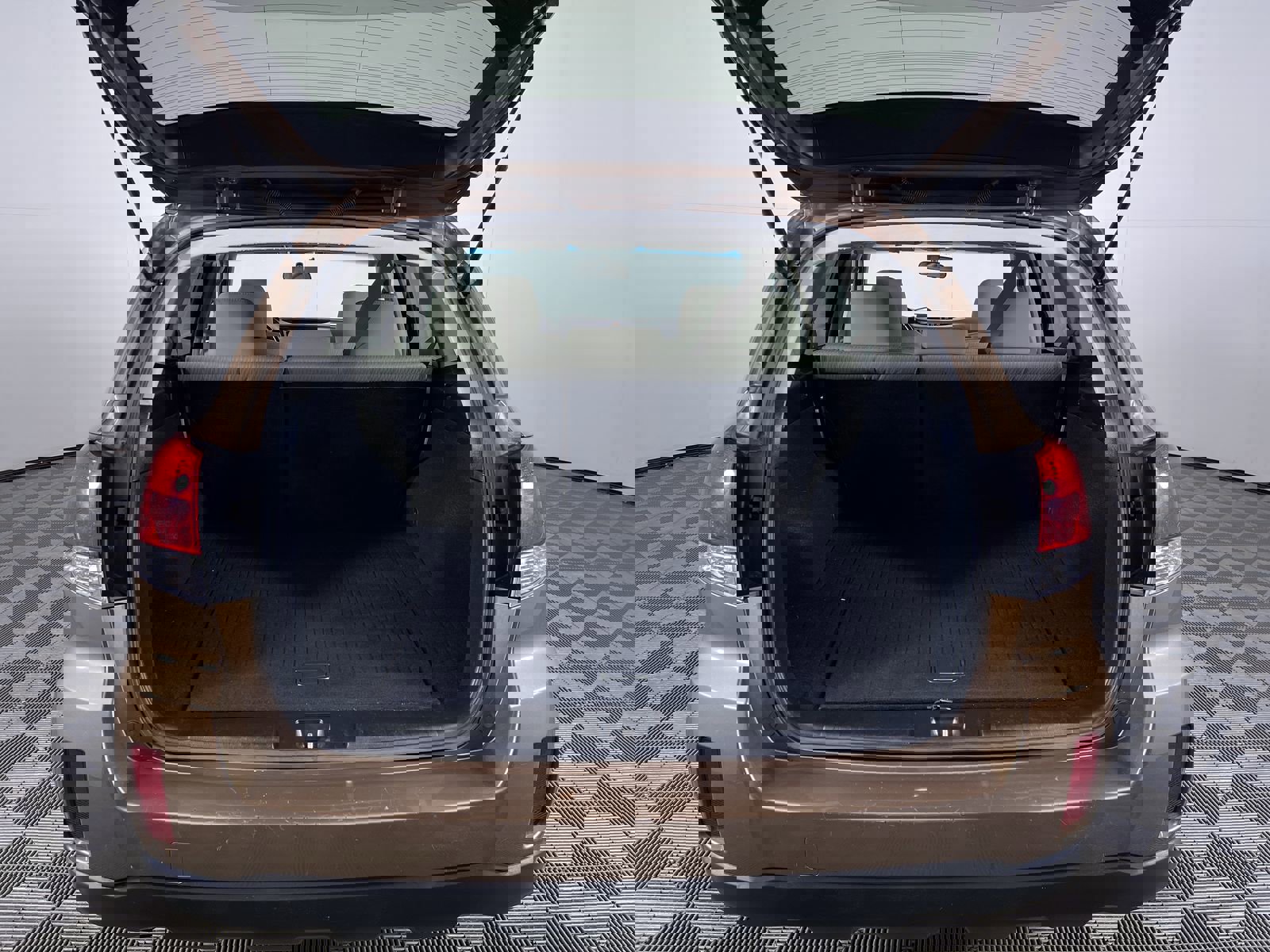 Used 2011 Subaru Outback 2.5i Premium w/ All-Weather Pkg image 23