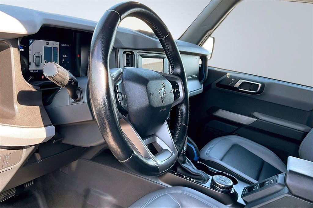 Used 2022 Ford Bronco Black Diamond w/ Sasquatch Package image 14