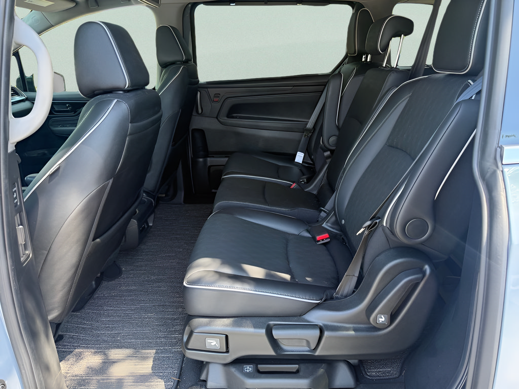 Certified 2024 Honda Odyssey Elite image 11