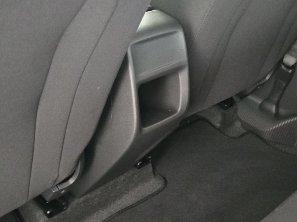 New 2026 Chevrolet Trax LS w/ LS Convenience Package FWD image 32