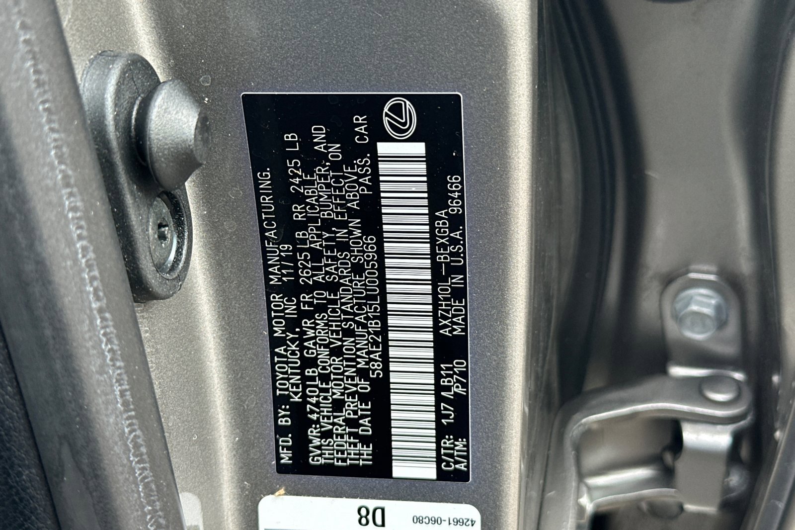 Used 2020 Lexus ES 300h w/ Luxury Package image 27