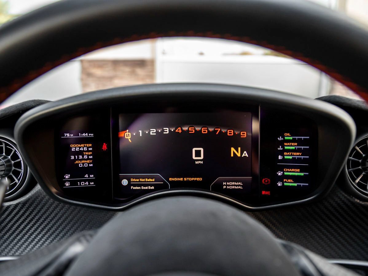 Used 2015 McLaren P1 RWD image 16