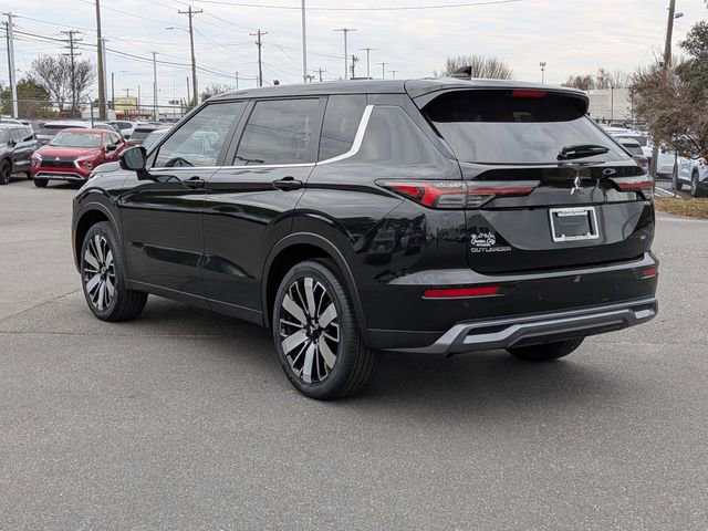New 2025 Mitsubishi Outlander SE image 5