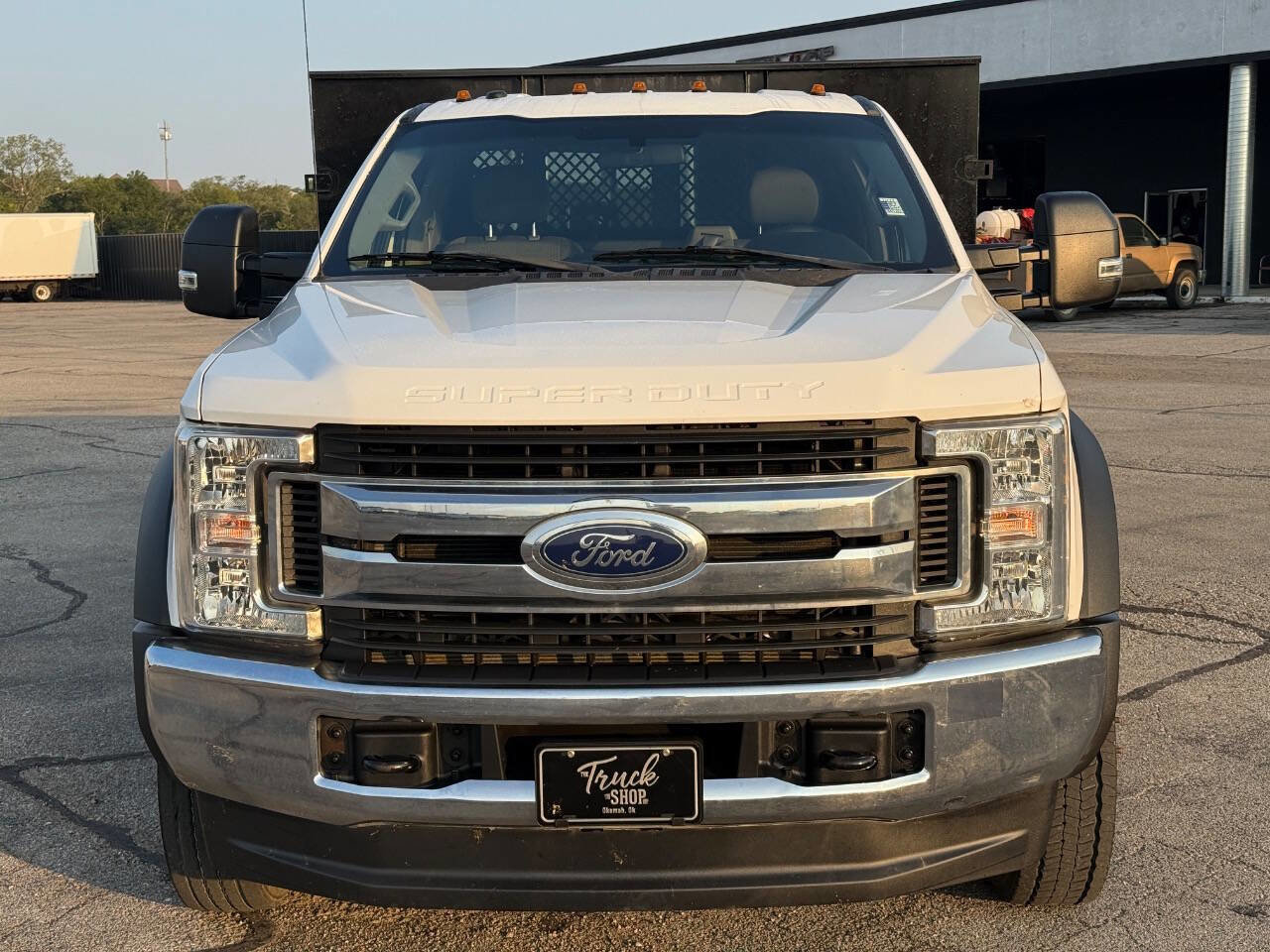 Used 2019 Ford F550 4x4 Regular Cab Super Duty image 2