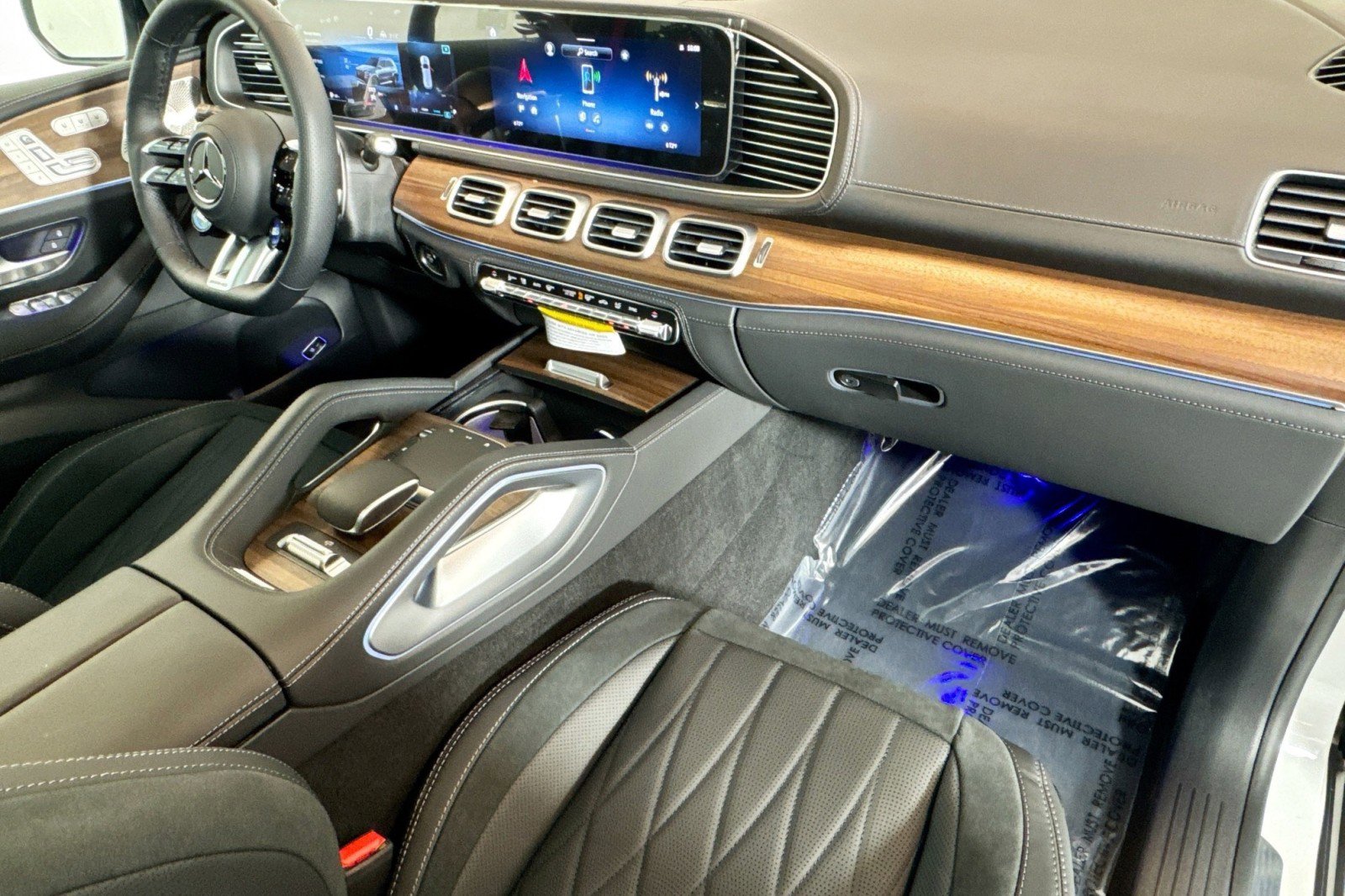 New 2026 Mercedes-Benz GLS 63 AMG 4MATIC image 28