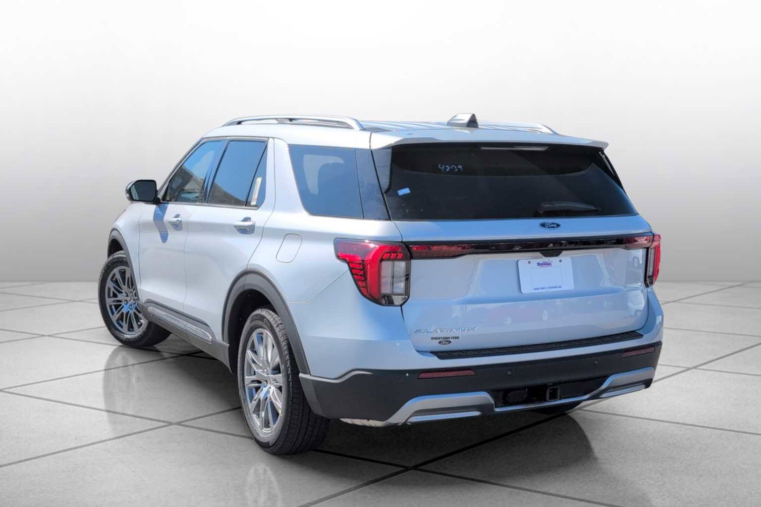 New 2025 Ford Explorer Platinum image 15