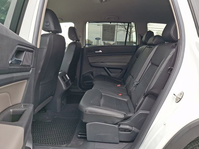 Used 2023 Volkswagen Atlas SE w/ Black Wheel Package image 10