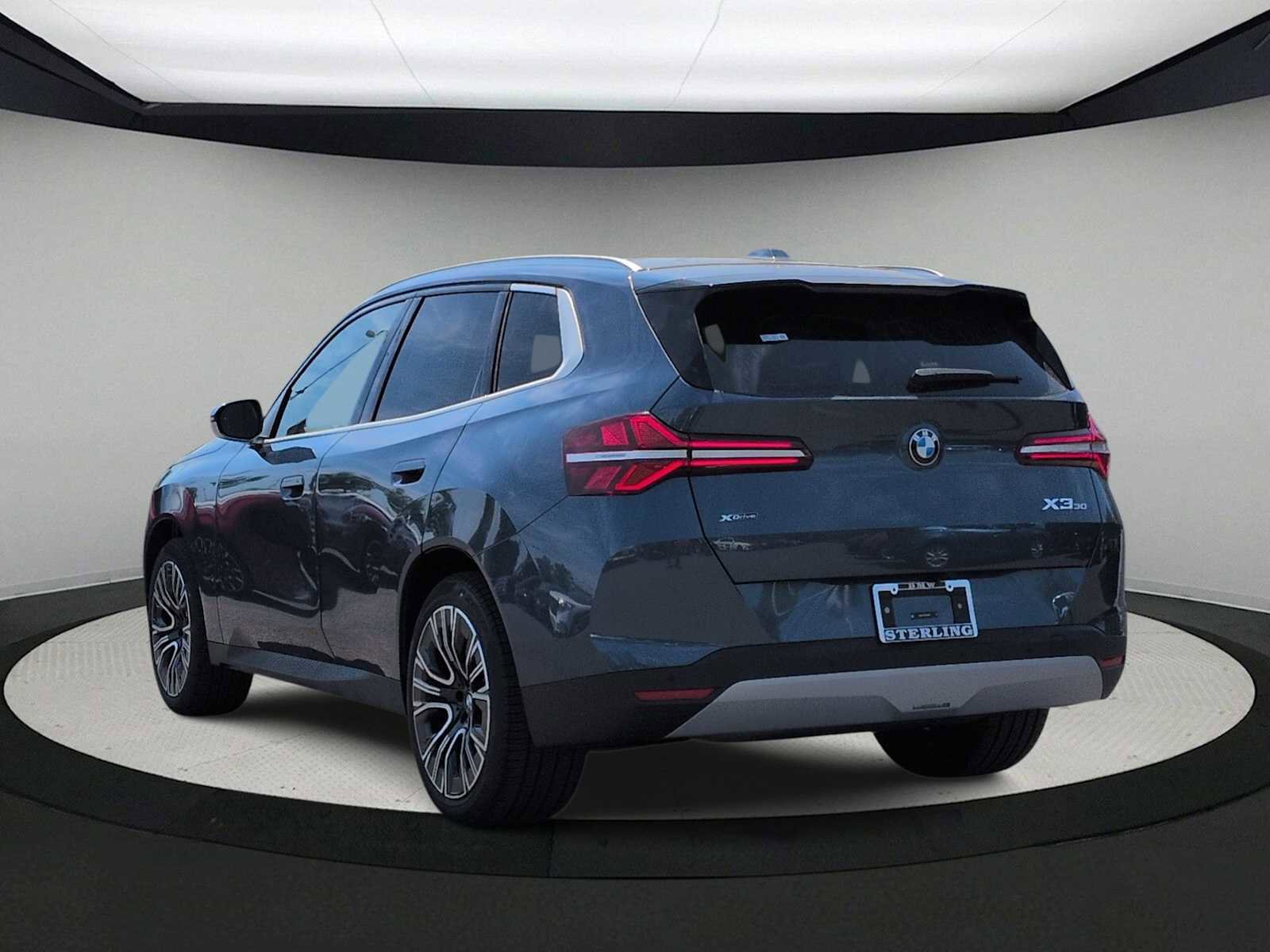 New 2025 BMW i4 xDrive40i AWD/4WD image 6