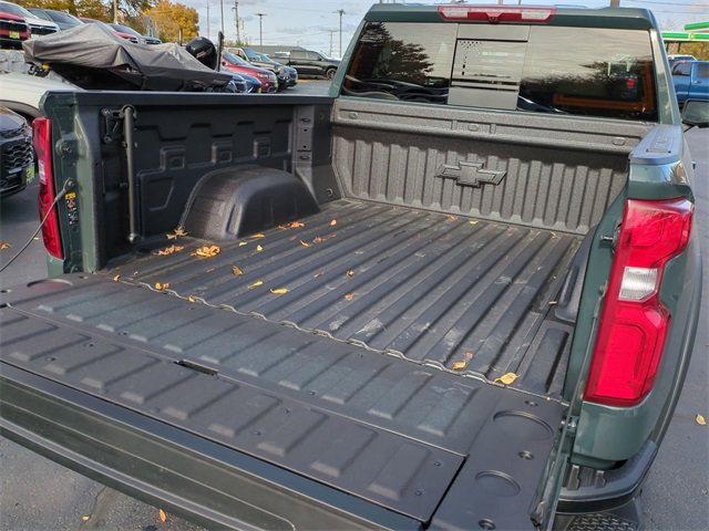 Certified 2025 Chevrolet Silverado 1500 ZR2 w/ Dark Appearance Package image 27