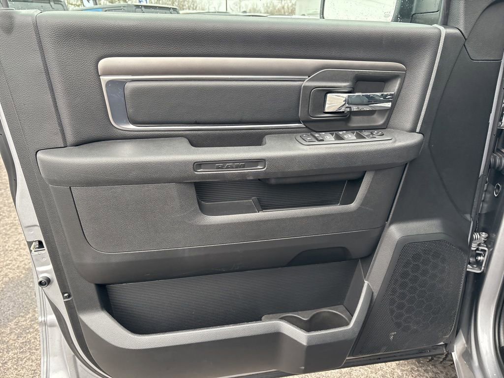 Used 2022 RAM 1500 Classic Warlock image 9