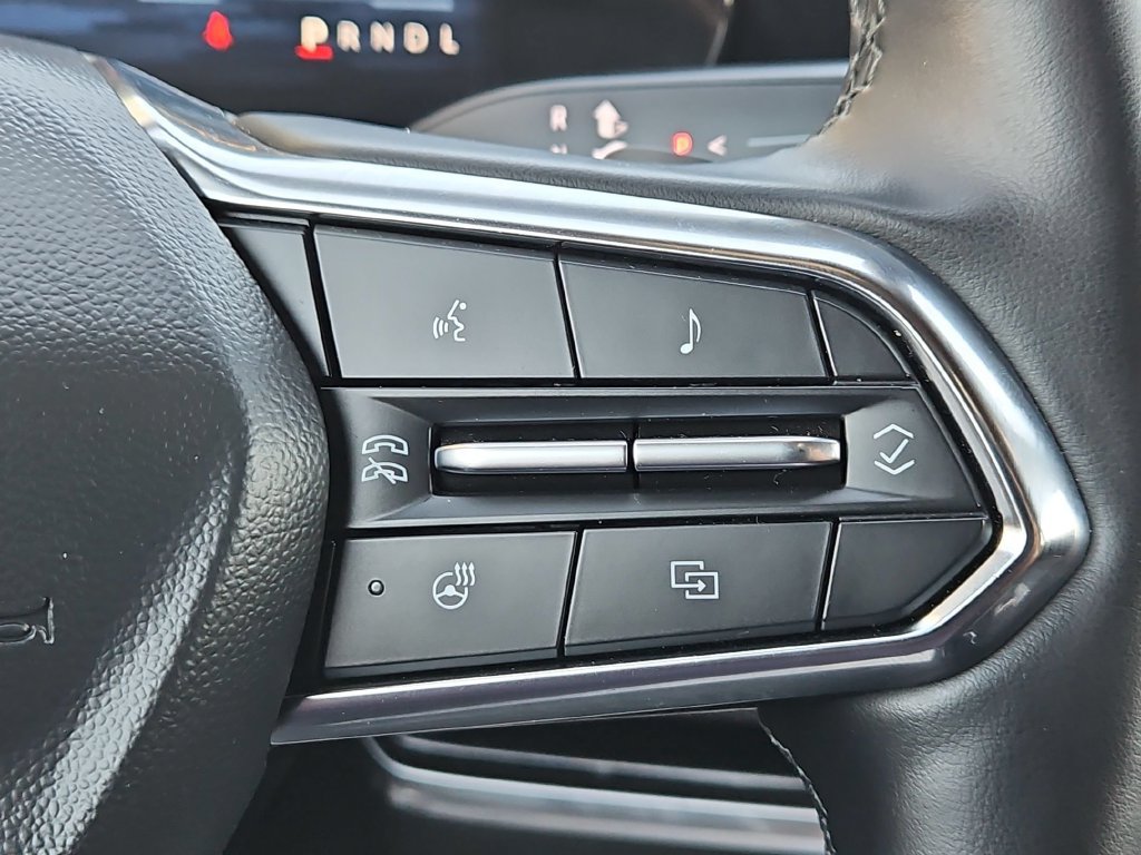 Used 2025 Chevrolet Equinox LT AWD/4WD image 19