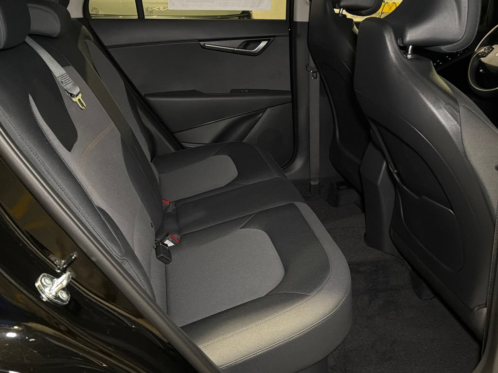New 2026 Kia Niro LX FWD image 10