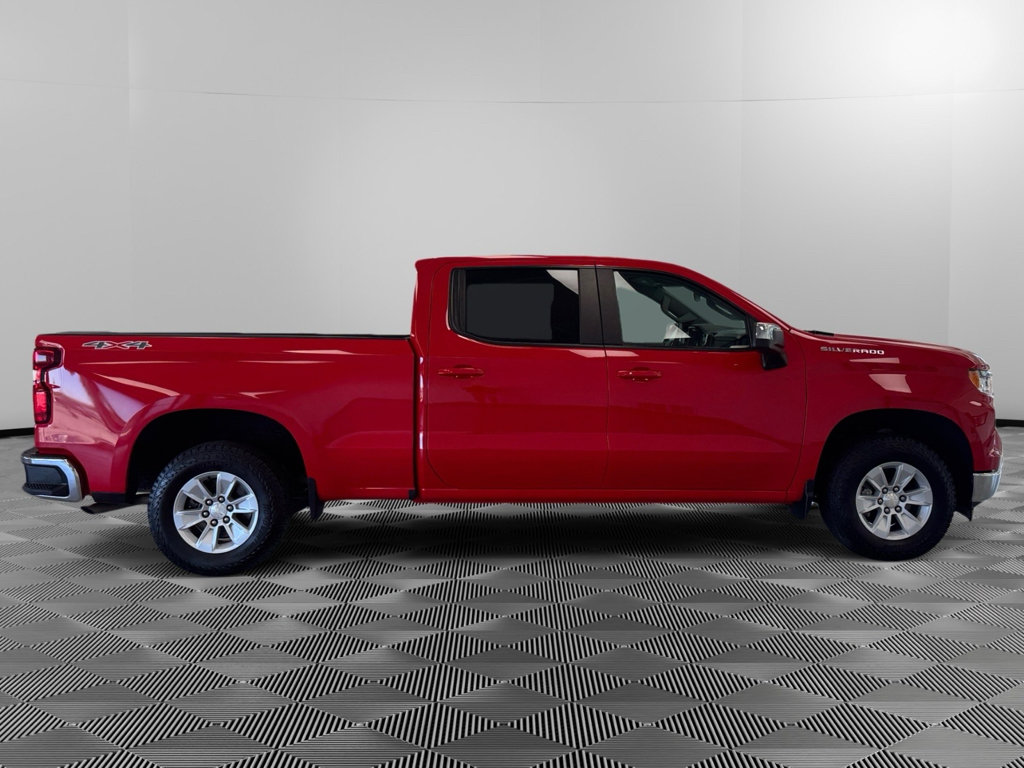 Used 2023 Chevrolet Silverado 1500 LT w/ Protection Package AWD/4WD image 9