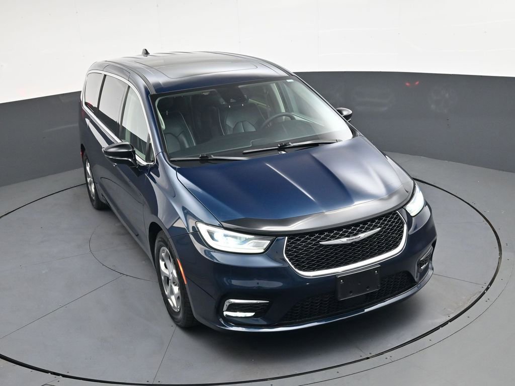 Used 2024 Chrysler Pacifica Limited image 27