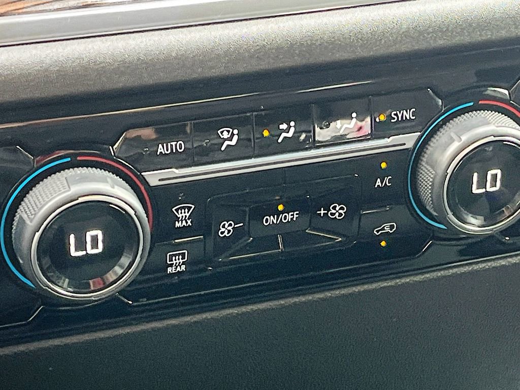 Used 2023 Chevrolet Silverado 1500 RST image 16