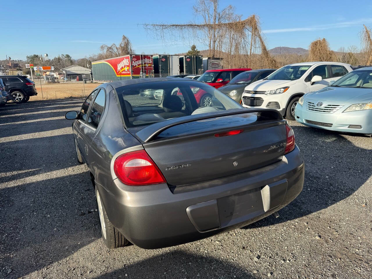 Used 2004 Dodge Neon SXT image 10