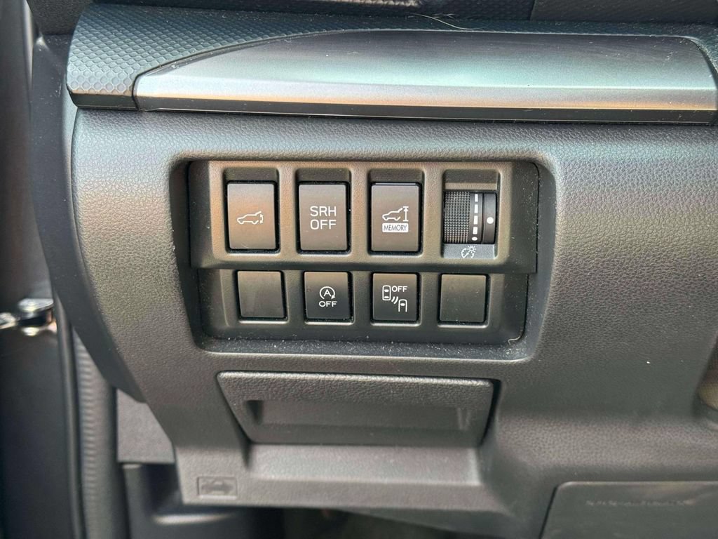 Used 2021 Subaru Forester Premium AWD/4WD image 22