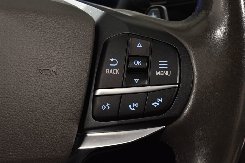 Used 2020 Ford Explorer Platinum w/ Premium Technology Package image 18