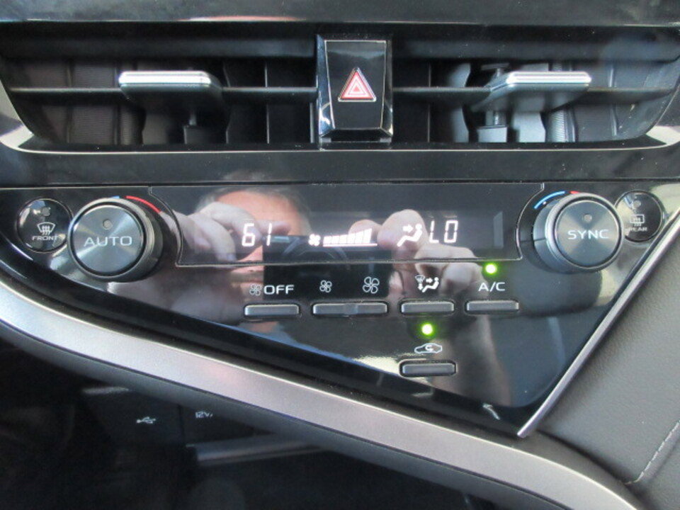 Used 2024 Toyota Camry LE image 21