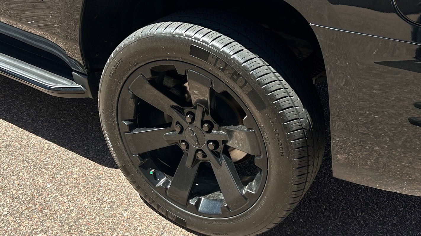 Used 2018 Chevrolet Tahoe Premier AWD/4WD image 15
