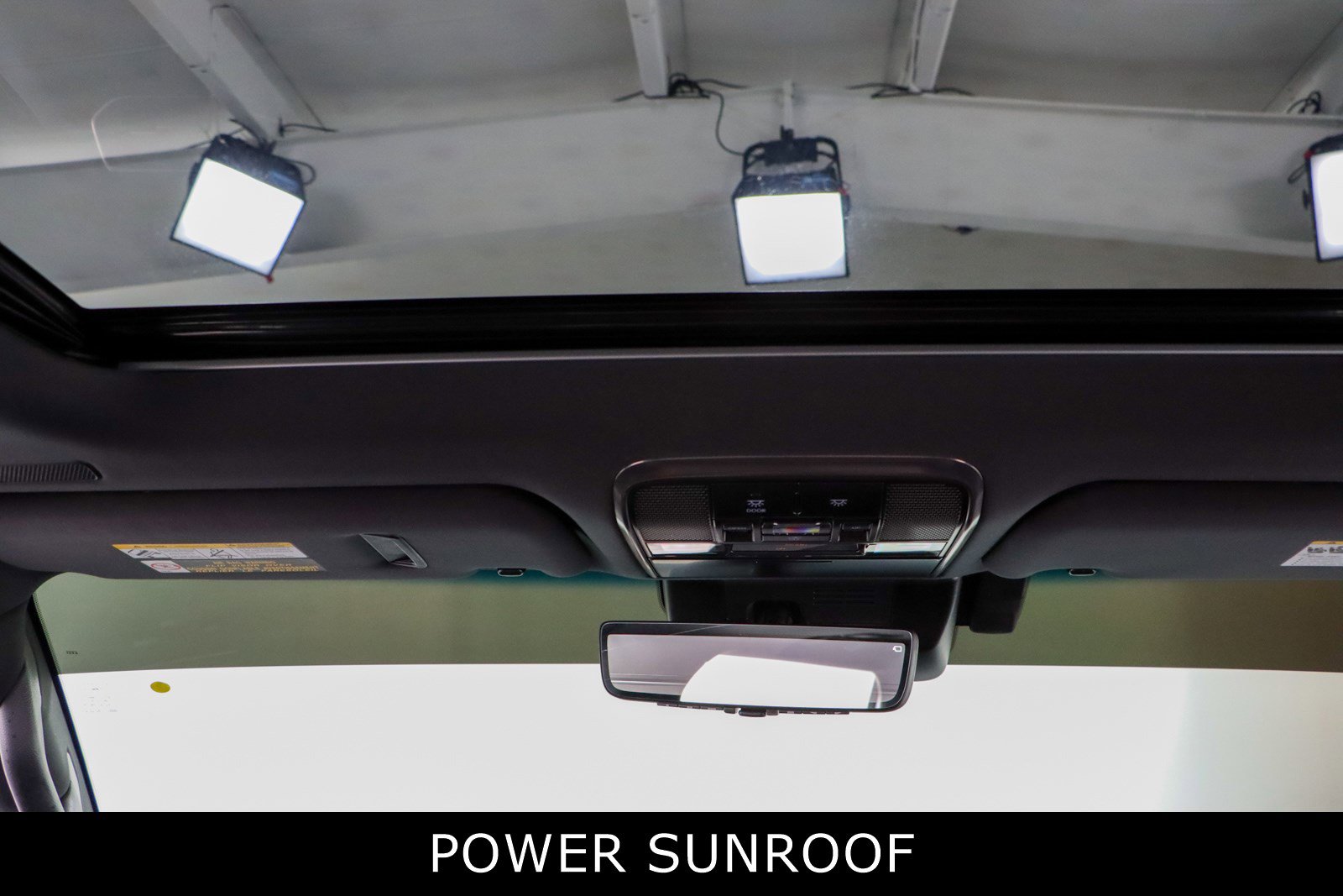 Used 2025 Lexus LX 600 4WD w/ Luxury Package image 23