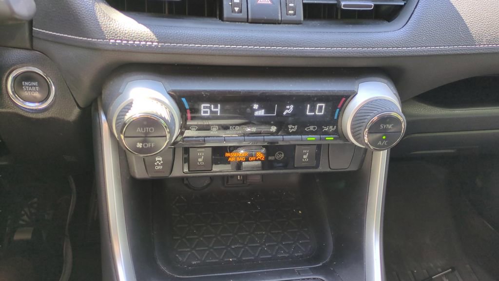 Used 2019 Toyota RAV4 XLE Premium w/ Cold Weather Package image 29
