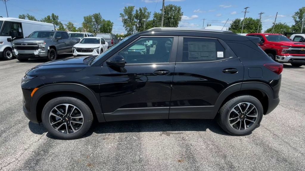 New 2026 Chevrolet TrailBlazer LT w/ Convenience Package FWD image 7