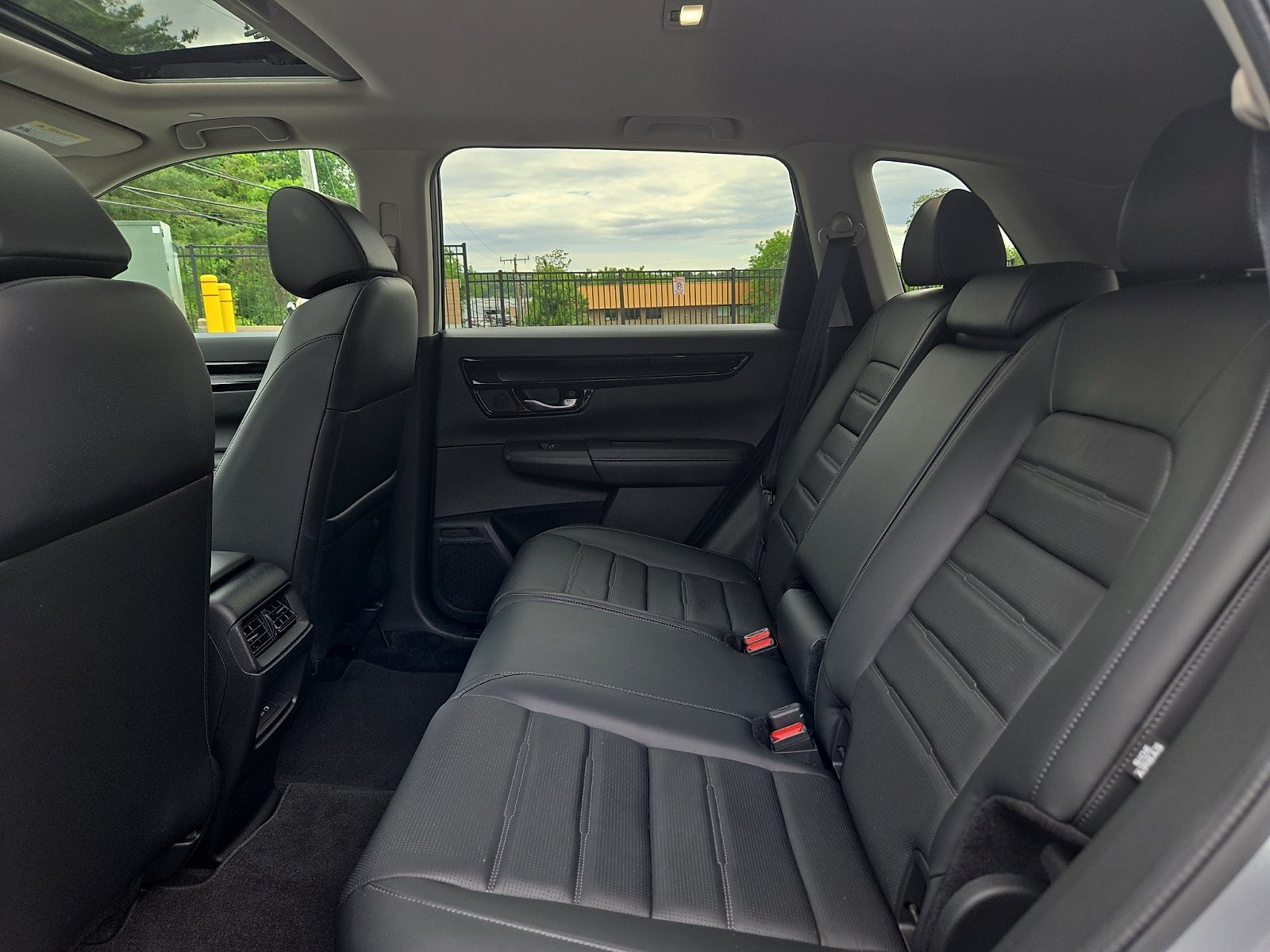 Used 2024 Honda CR-V EX-L image 10