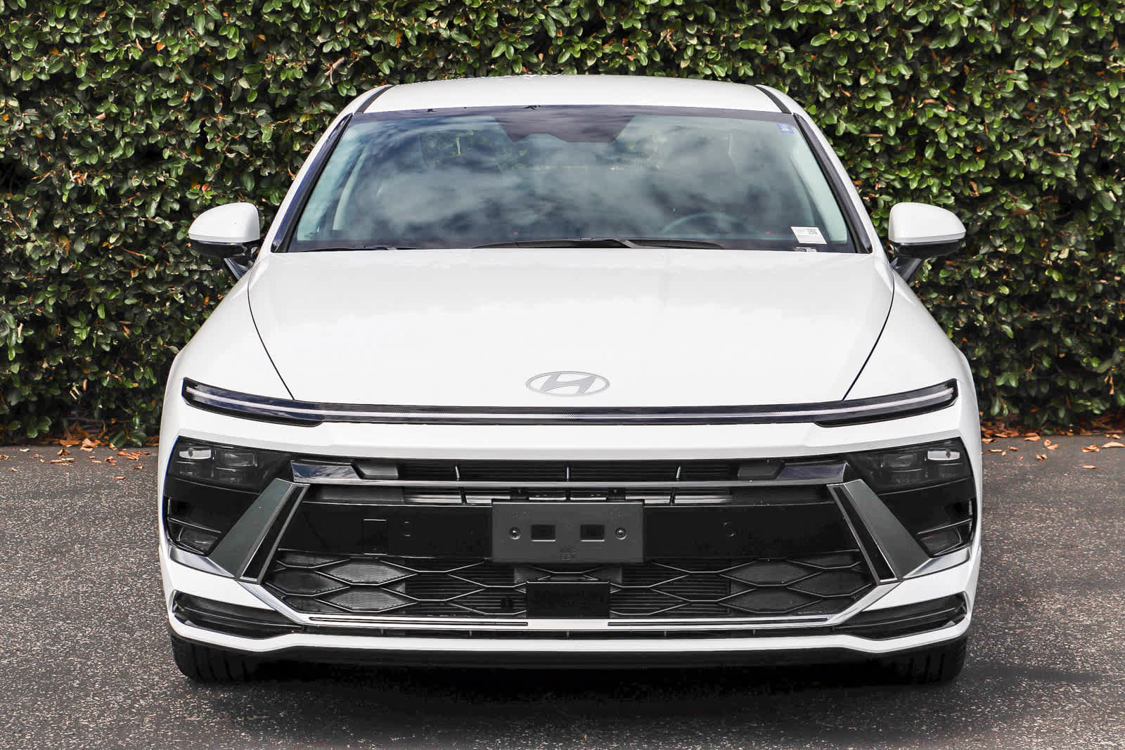 New 2026 Hyundai Sonata SEL FWD image 2