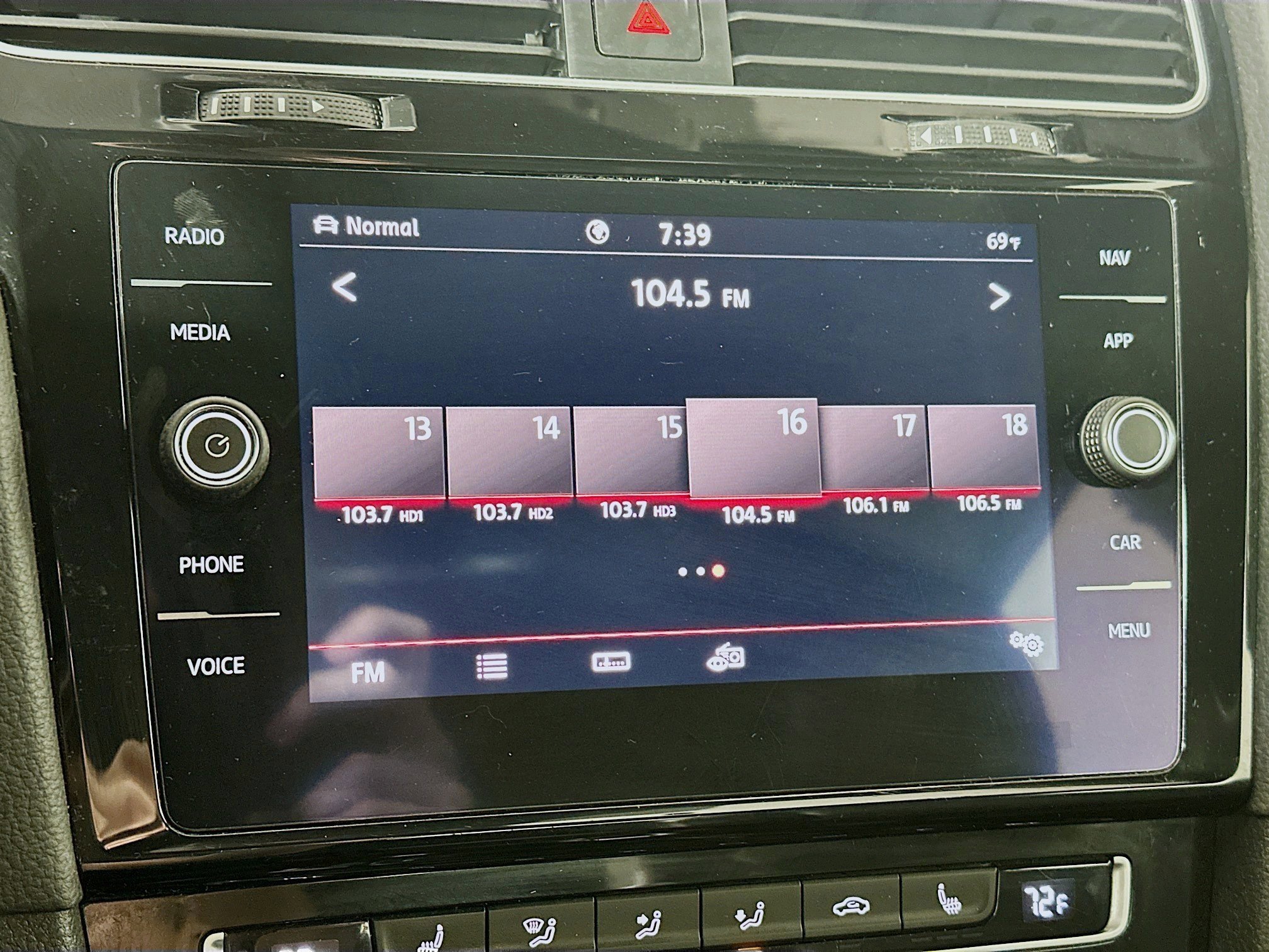 Used 2020 Volkswagen GTI 4-Door FWD image 15