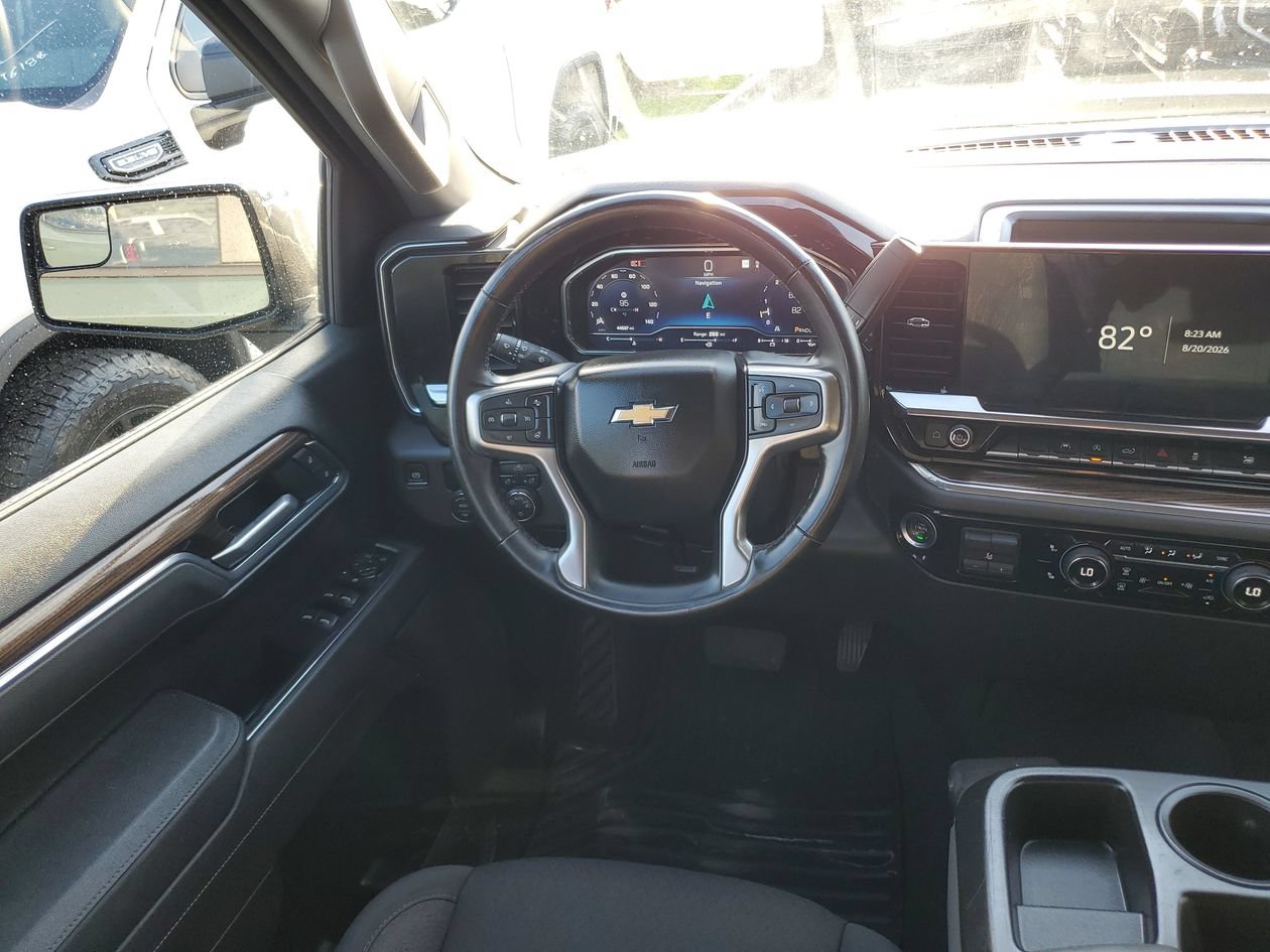 Used 2025 Chevrolet Silverado 1500 LT RWD image 13