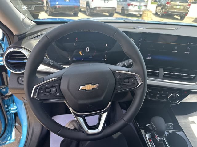 New 2026 Chevrolet Trax LT w/ LT Convenience Package FWD image 13