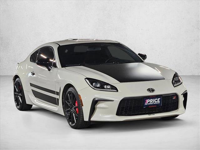 Used 2024 Toyota GR86 TRUENO Edition image 3