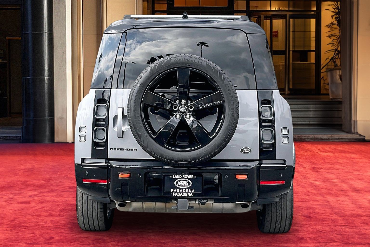 Certified 2023 Land Rover Defender 130 X AWD/4WD image 4