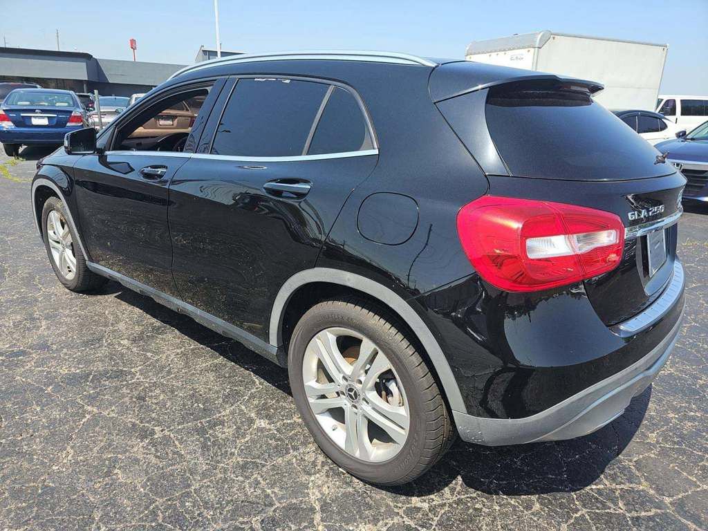 Used 2019 Mercedes-Benz GLA 250 4MATIC image 7