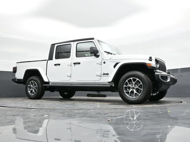 Used 2024 Jeep Gladiator Sport AWD/4WD image 40