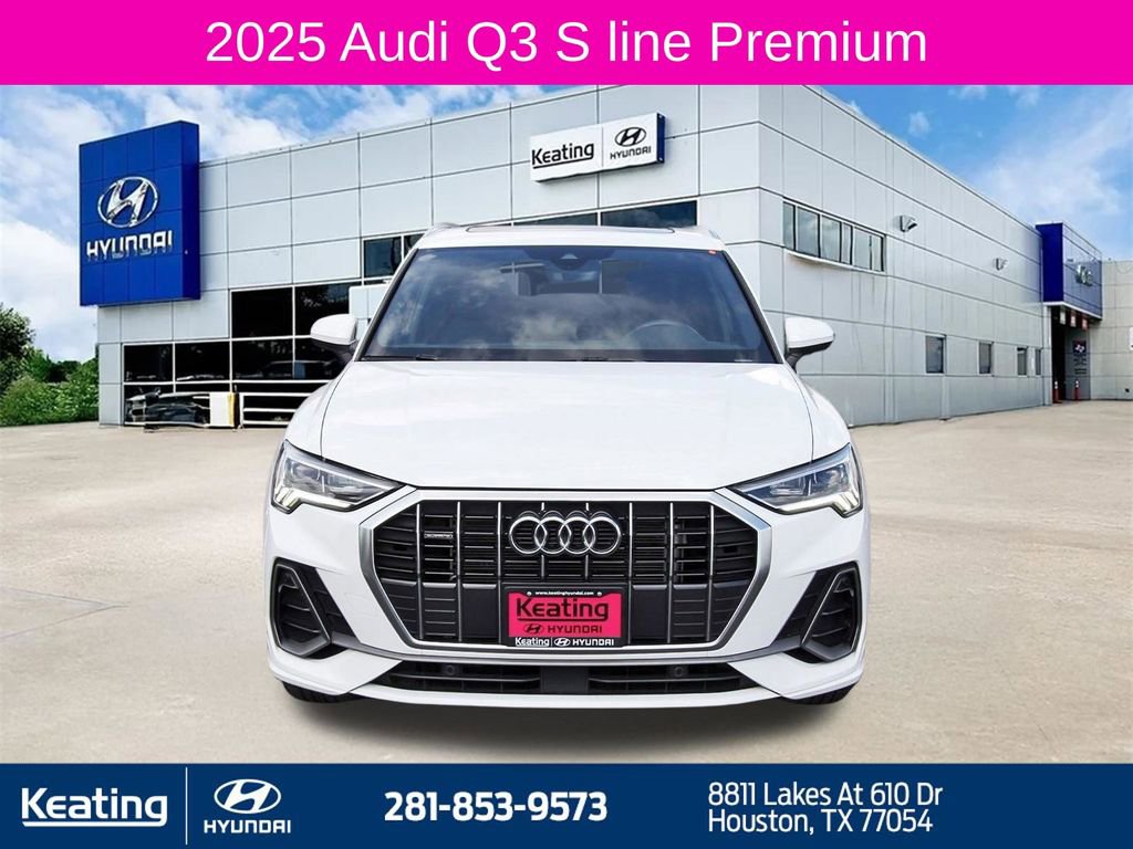 Used 2025 Audi Q3 2.0T Premium AWD/4WD image 2
