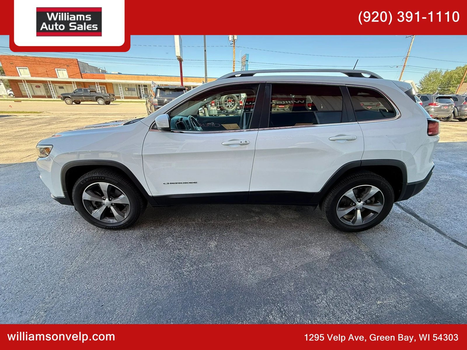Used 2019 Jeep Cherokee Limited w/ Luxury Group AWD/4WD image 6