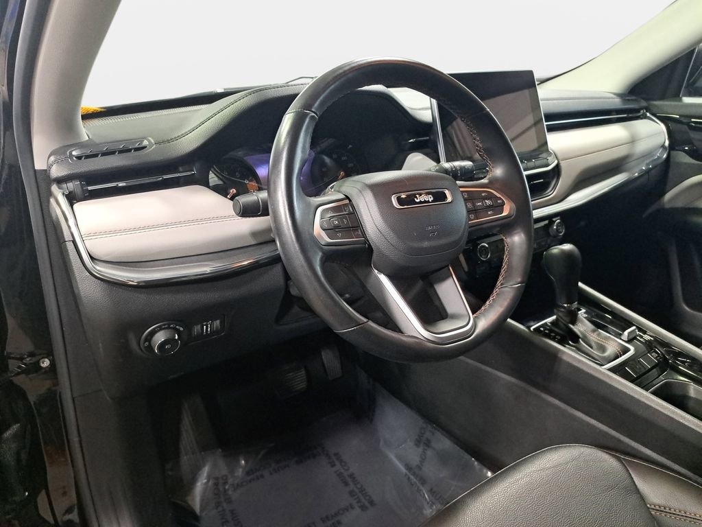 Certified 2022 Jeep Compass Limited AWD/4WD image 16