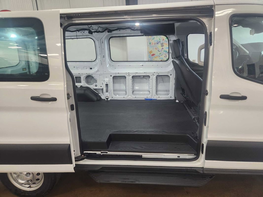 Used 2024 Ford Transit 250 Low Roof AWD image 46