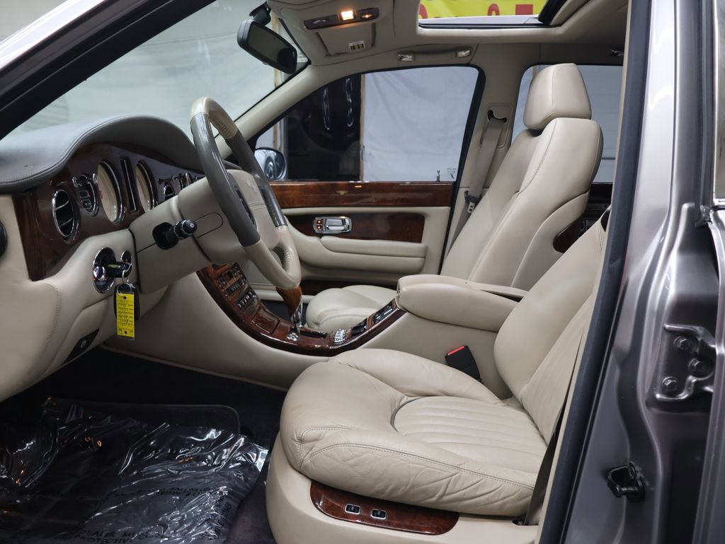 Used 1999 Bentley Arnage Green Label image 22