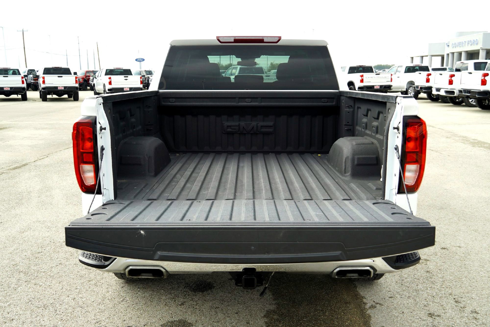 Used 2024 GMC Sierra 1500 SLE image 33