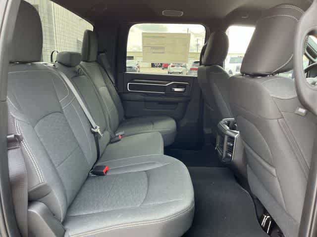 New 2026 RAM 3500 Big Horn AWD/4WD image 17