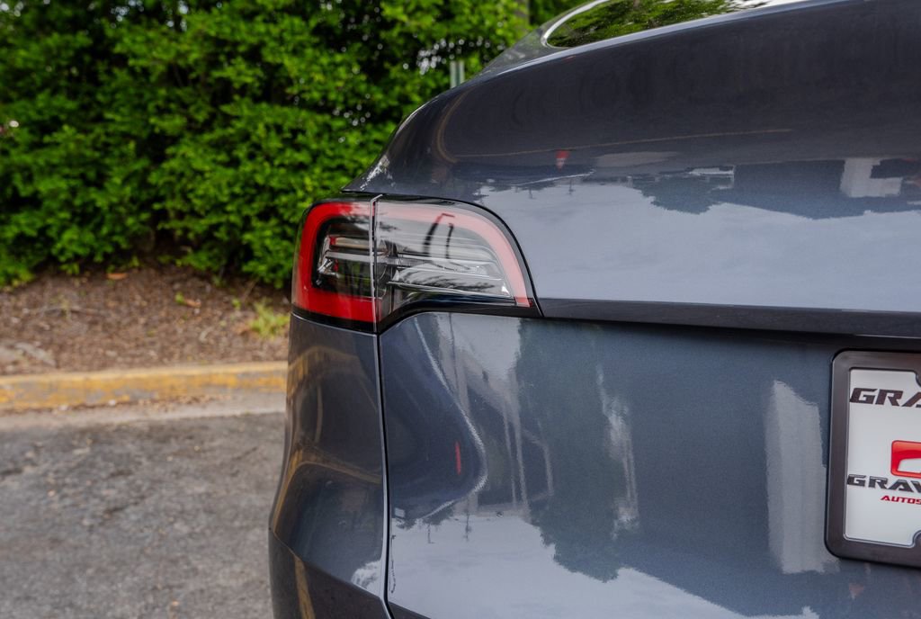 Used 2023 Tesla Model Y Long Range AWD/4WD image 26