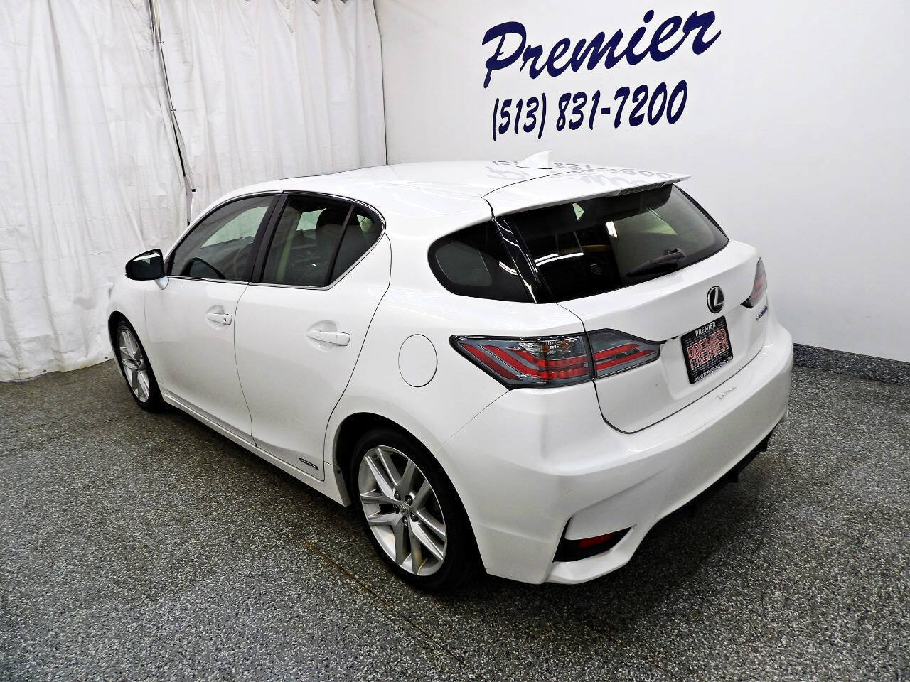 Used 2016 Lexus CT 200h FWD image 4