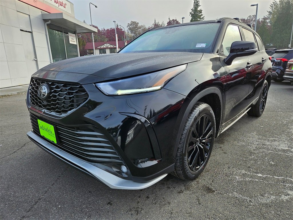 New 2025 Toyota Highlander XSE image 7